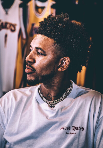 但依旧是负 但依旧是负