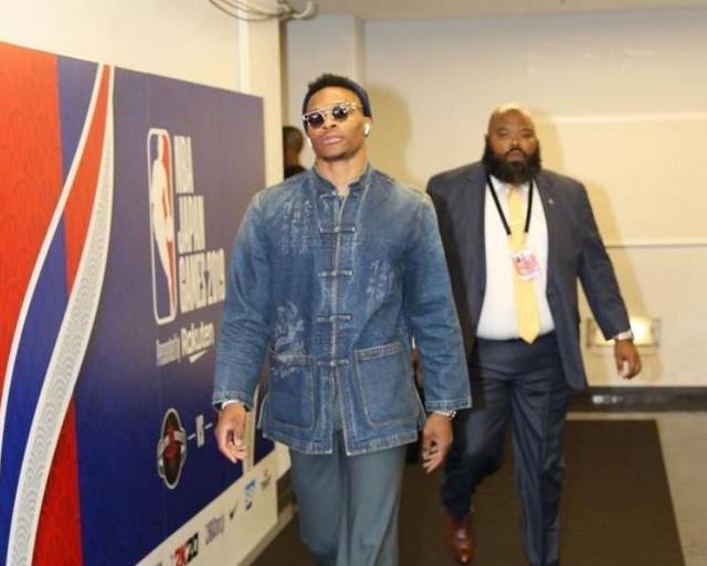 的下限被托 的下限被托